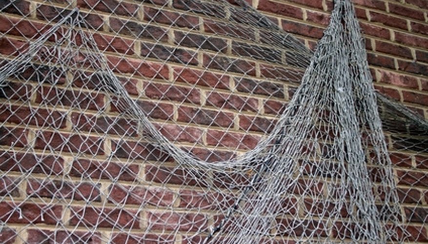 How to Make a Homemade Fishing Net