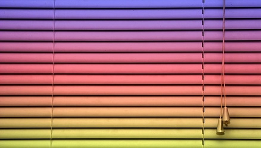 A proper fit on your window blinds depends on good measurements. A proper fit on your window blinds depends on good measurements.