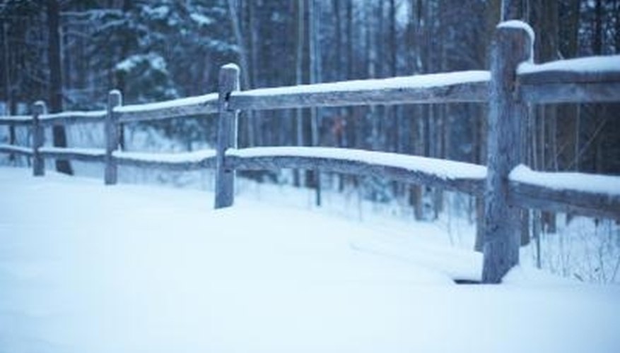 how-to-install-fence-posts-in-minnesota-homesteady