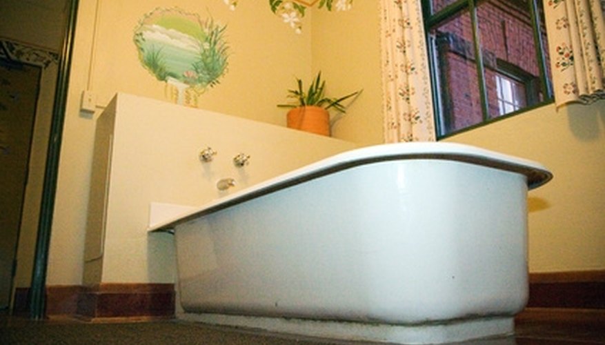 What Type of Caulking Do You Use Around the Tub and Toilet ...