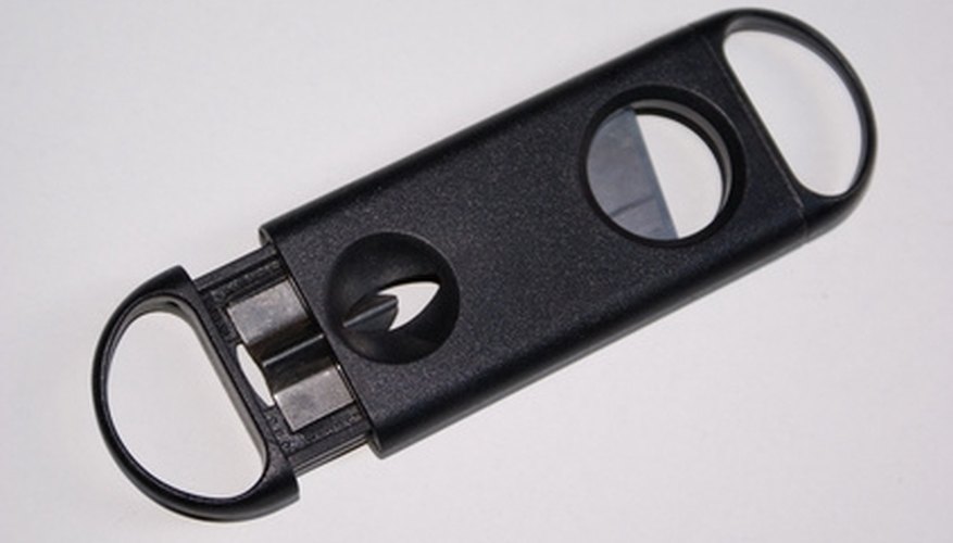Cigar cutters can easily be sharpened. Cigar cutters can easily be sharpened.