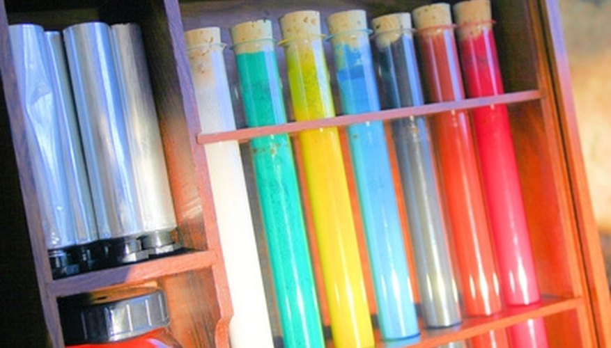 Very bright or fluorescent paints will glow under black light. Very bright or fluorescent paints will glow under black light.