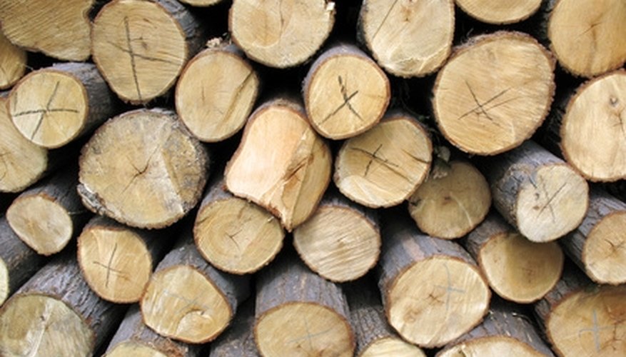 Logs can be used to make unique pieces of furniture. Logs can be used to make unique pieces of furniture.