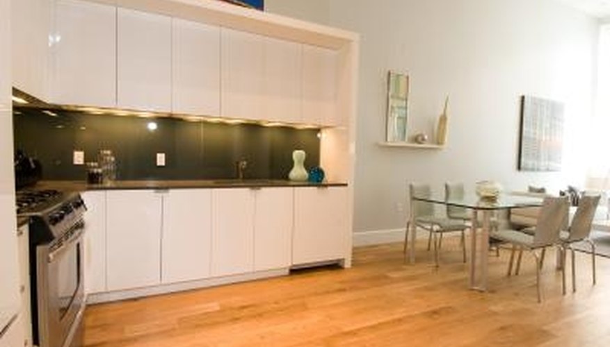 Can lights are often used for recessed lighting. Can lights are often used for recessed lighting.