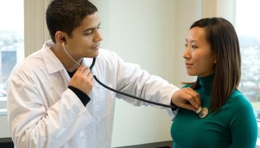 Toxicogenic mold may irritate the lungs. Toxicogenic mold may irritate the lungs.