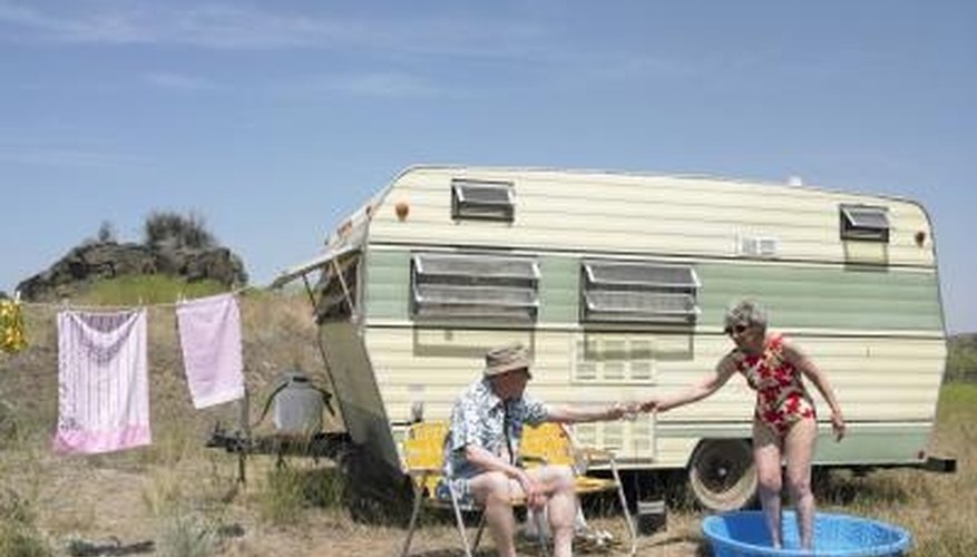 Pros & Cons of a Travel Trailer