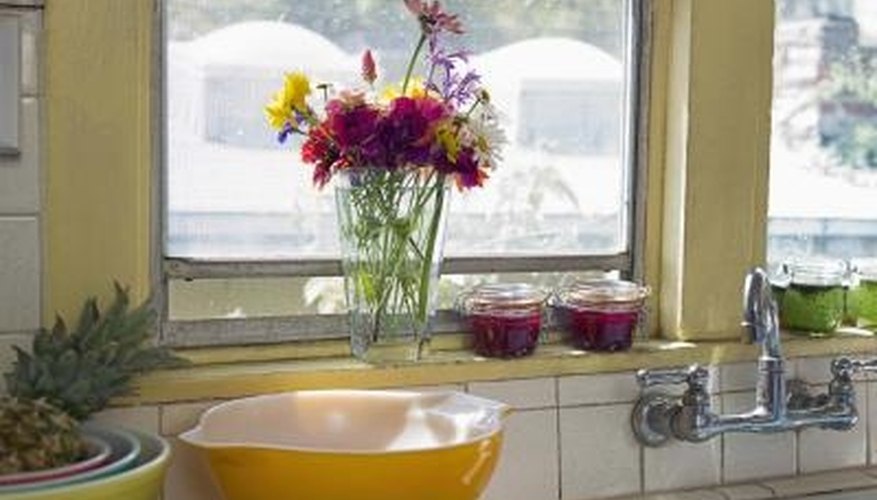 Roller shades brackets are easy to mount. Roller shades brackets are easy to mount.
