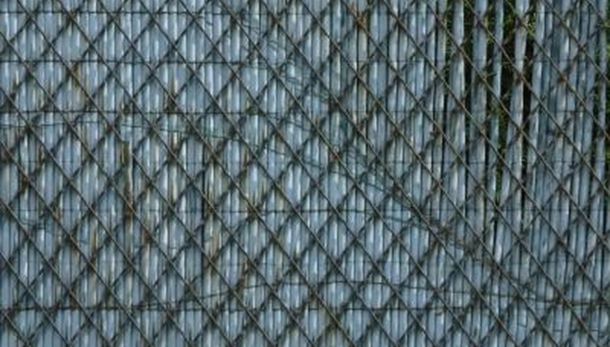 Metal mesh helps to distribute weight along the surface of a wall for heavier stone coverings like veneers. Metal mesh helps to distribute weight along the surface of a wall for heavier stone coverings like veneers.