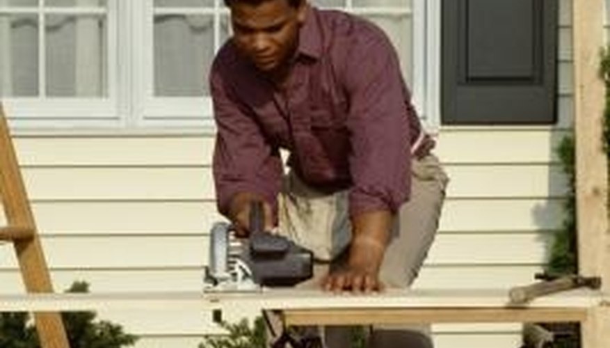 Creating a circular saw table allows for straighter long cuts than by hand. Creating a circular saw table allows for straighter long cuts than by hand.
