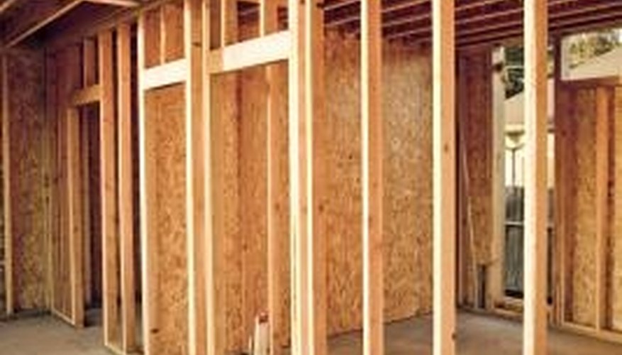 Finish plywood floors rather than cover them for an attractive appearance without the cost of hardwood or tile. Finish plywood floors rather than cover them for an attractive appearance without the cost of hardwood or tile.