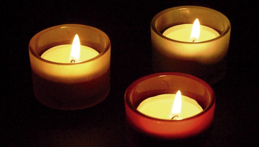 Photo Credit: tea lights image by citylights from <a href='http://www.fotolia.com'>Fotolia.com</a> Produce electricity with the heat from tea light candles.