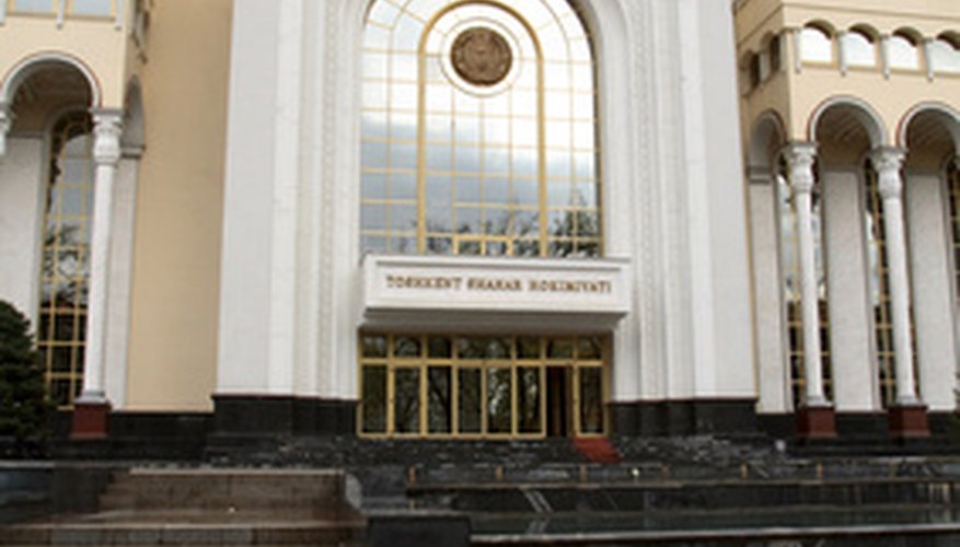 Photo Credit: edifice of administration image by Arkady Chubykin from <a href='http://www.fotolia.com'>Fotolia.com</a> All businesses that manufacture or distribute food for consumption must register with the FDA.