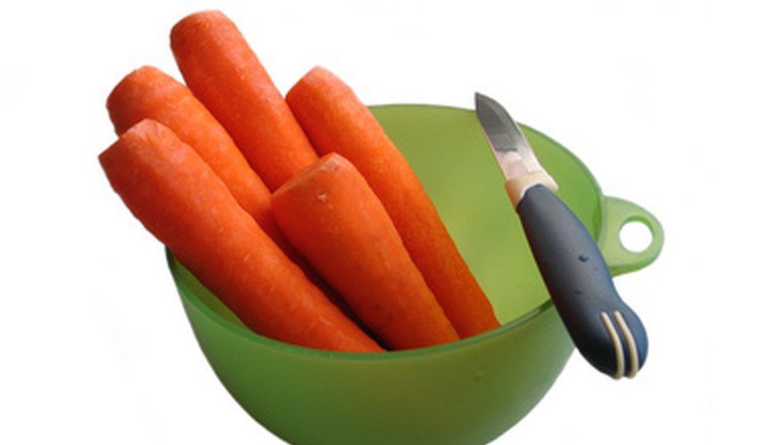 Food pigment transfers to plastic bowls, causing stains. Food pigment transfers to plastic bowls, causing stains.