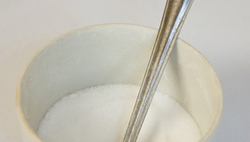 Photo Credit: salt image by Andrey Rakhmatullin from <a href='http://www.fotolia.com'>Fotolia.com</a> Salt can make everyday items float.