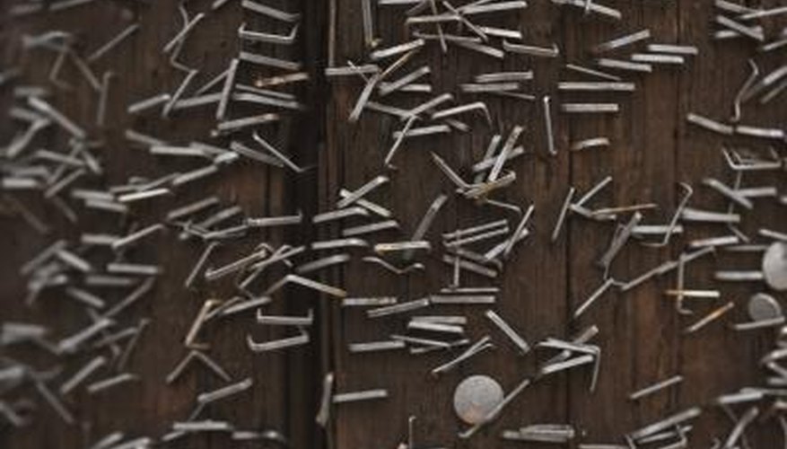 Remove all original nails and staples. Remove all original nails and staples.
