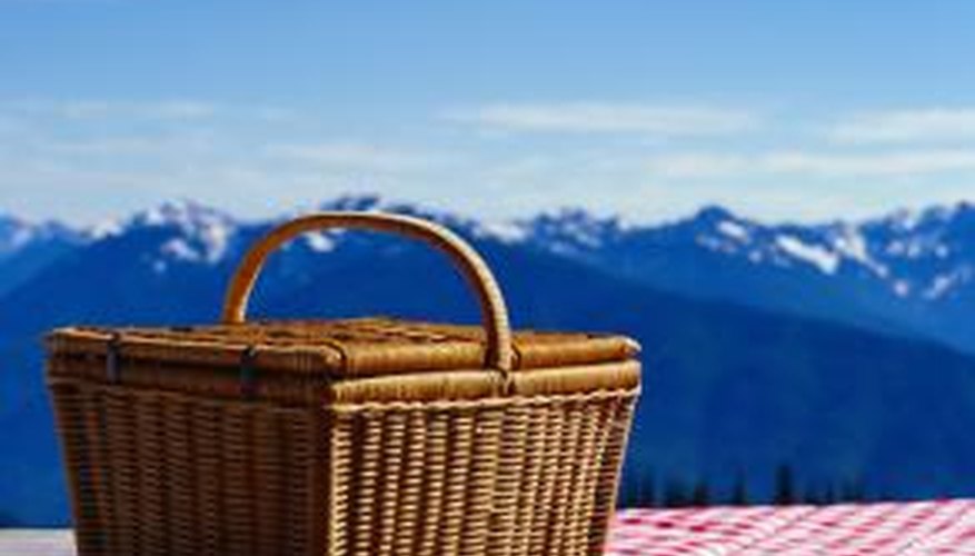 Spruce up your picnic table with paint. Spruce up your picnic table with paint.