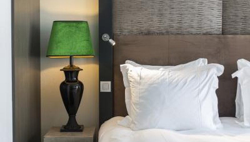 Queen comforters fit a mattress and box spring 60" wide by 80" long. Queen comforters fit a mattress and box spring 60" wide by 80" long.