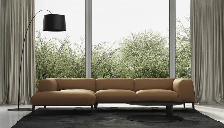 How To Match Rugs With Drapes