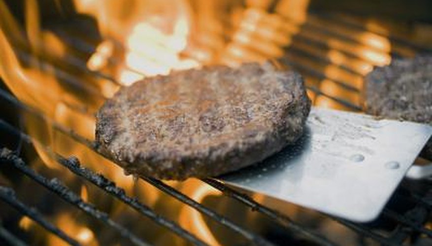 How to Cook Hamburgers Over a Campfire