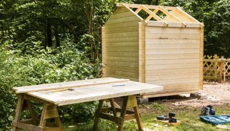 Natural wood siding is a classic, rustic look, often exceeding other options in aesthetic appeal. Natural wood siding is a classic, rustic look, often exceeding other options in aesthetic appeal.