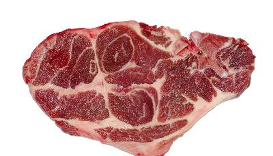 Las carnes rojas contienen muchas proteínas.