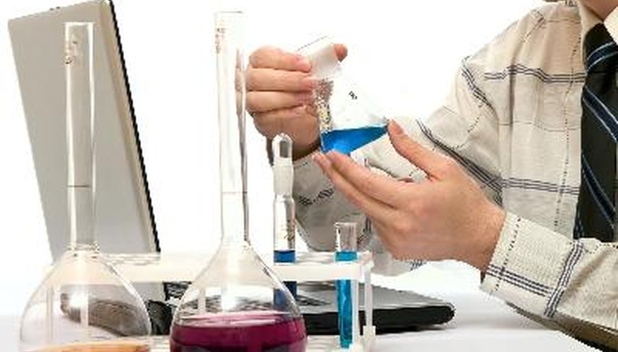 Entender el mecanismo exacto de funcionamiento de una solución buffer requiere una comprensión básica de la química ácido-base.