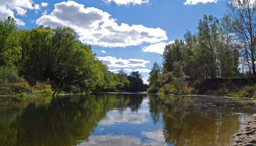 El Brazos es el río más largo de Texas y ofrece muchas oportunidades de pesca y campamento.