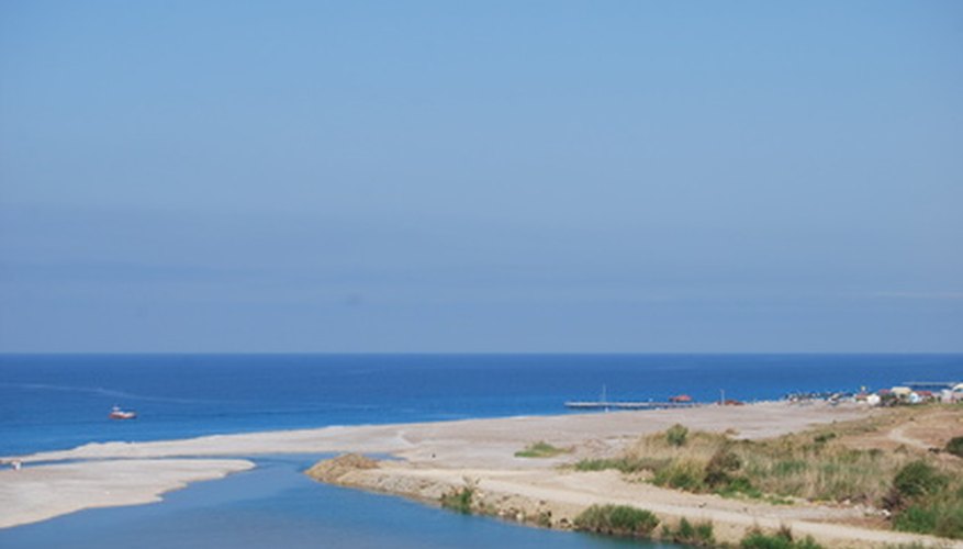 La región mediterránea francesa tiene un clima más cálido que el norte.