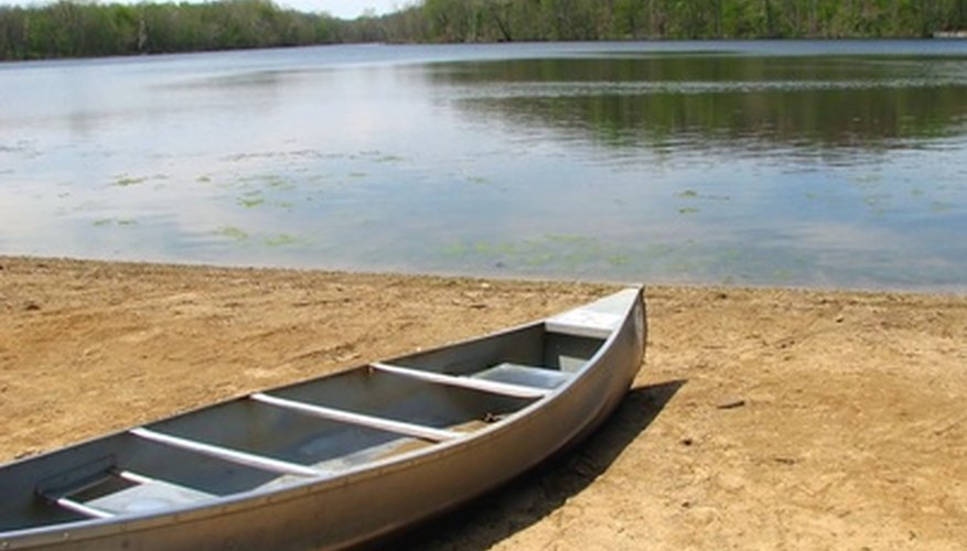 How to Make a Canoe for a School Project Sciencing