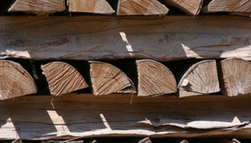 Madera apilada para secar.