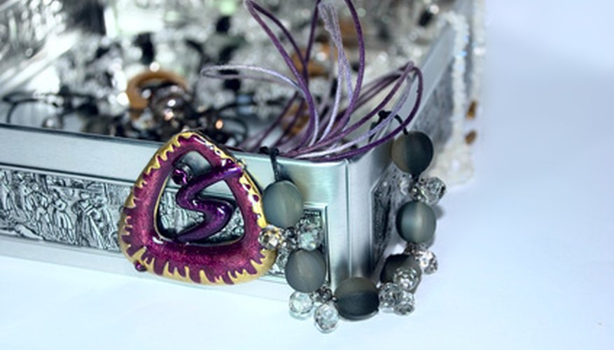 Iniciarun negocio de accesorios.