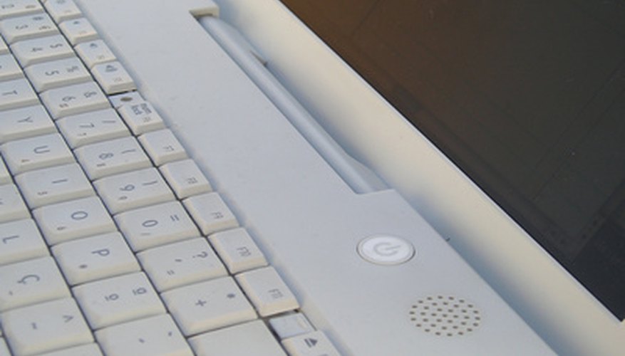 Los usuarios de Mac OS X desinstalan programas borrando la aplicación y los archivos relacionados.
