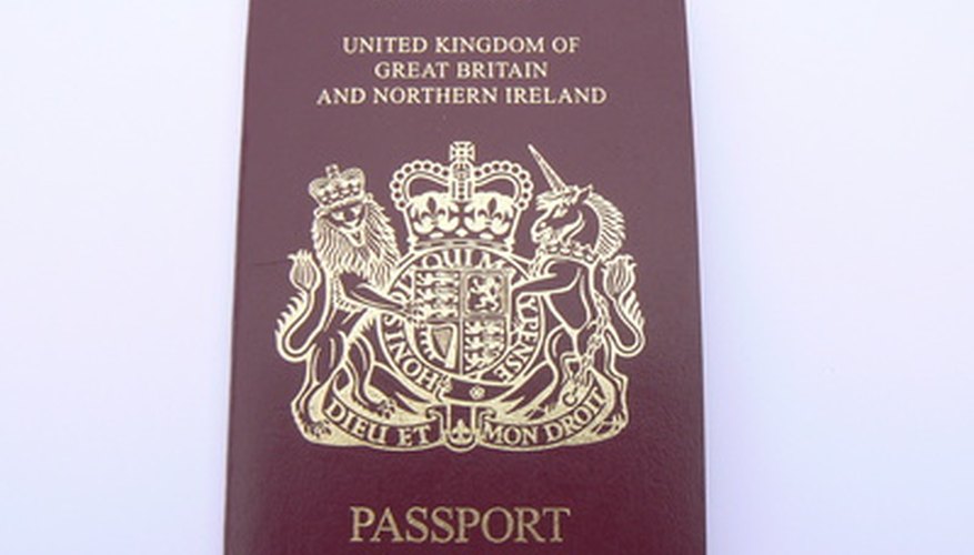 Los visitantes extranjeros a EE. UU. deben llevar un pasaporte cuando viajan.