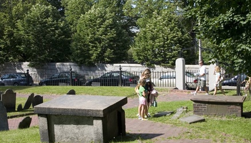 Los funerales pueden ser demasiado caros y para las personas sin suficientes recursos, puede ser difícil o imposible cubrir un entierro decente.