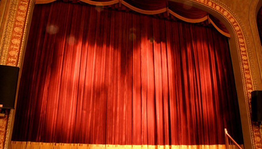 Encontrar una escuela de teatro musical requiere un poco de investigación.