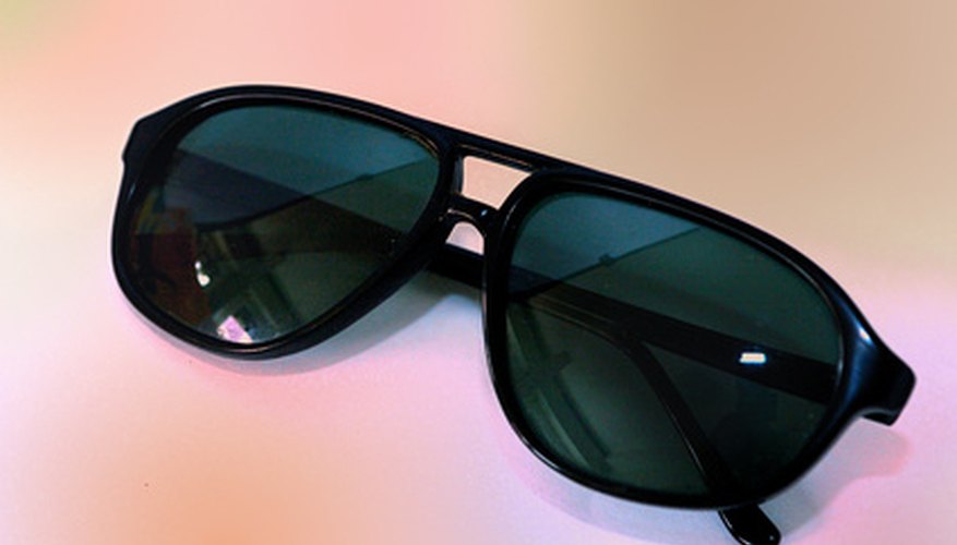 Las lentes polarizadas son comúnmente utilizadas en gafas de sol.
