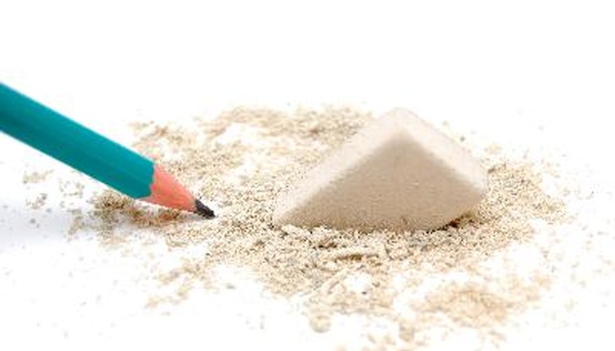 Desde el momento en que tenemos la edad suficiente para hacer las marcas de lápiz sobre papel, los seres humanos nos hemos dado cuenta de la necesidad de gomas de borrar.