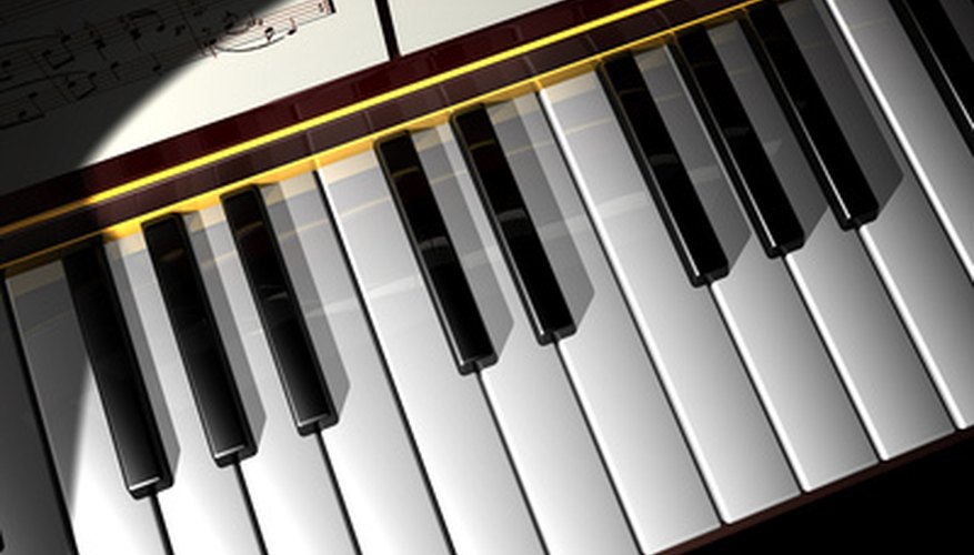 Los pequeños teclados suelen tener unas cuantas funciones, pero se pueden utilizar para tocar muchas canciones.