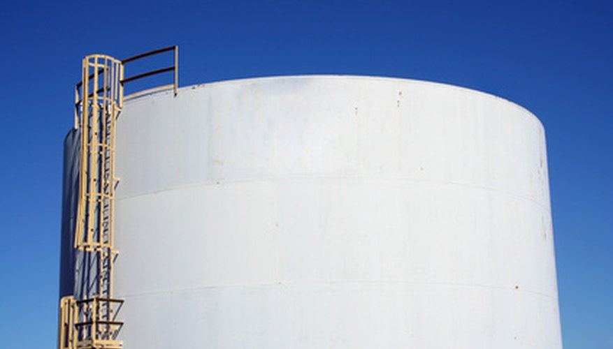 Entre los combustibles fósiles se incluyen el petróleo y el carbón.