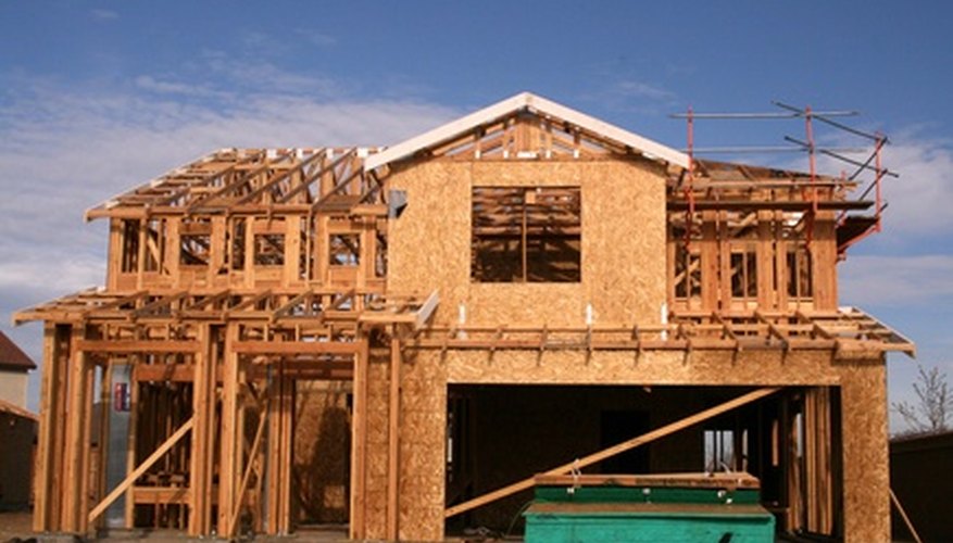 La madera contrachapada es un material de construcción versátil, pero debería ser sellado para prevenir daños por humedad.