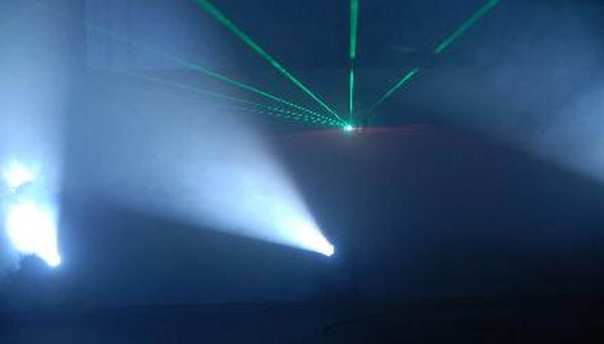 Los efectos de luz añaden un toque indispensable a los conciertos.