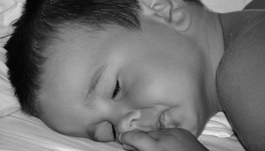 Una máquina de ruidos blancos puede ayudar a tu hijo a dormir.