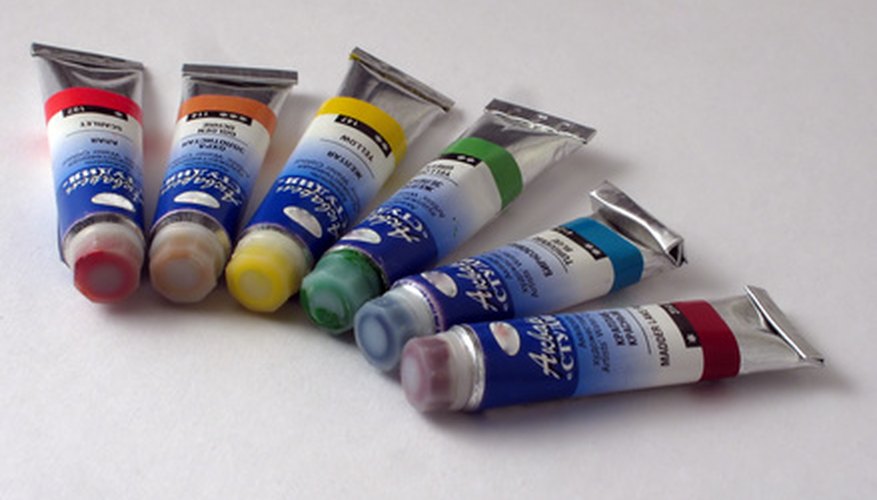 Use acrylic paint to tint sand for a textured finish. Use acrylic paint to tint sand for a textured finish.