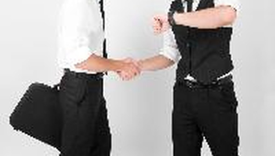 La consolidación puede reforzar a dos negocios pequeños.