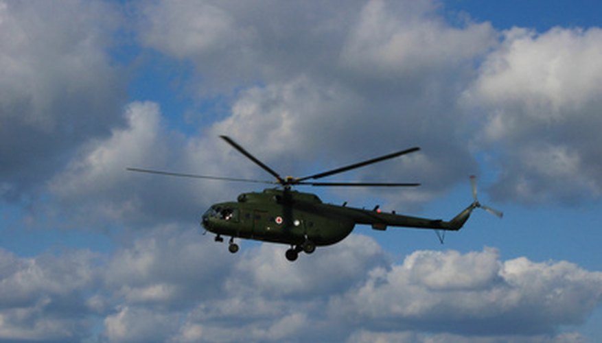 Los principios de vuelo del helicóptero se basan en la misma física que en los aviones de ala fija.