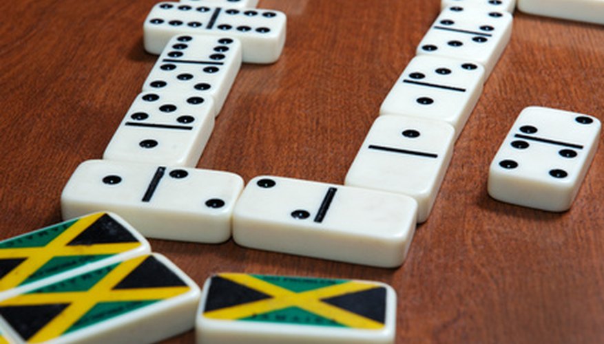 Los juegos de dominó pueden ayudar a los estudiantes a aprender la multiplicación.