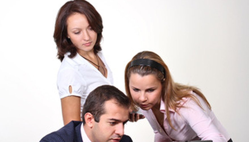 Tipos de funciones en recursos humanos que generalmente ayudan a los empleados.