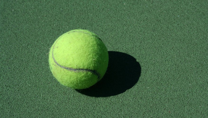 Usa una pelota de tenis para desbloquear tu coche.