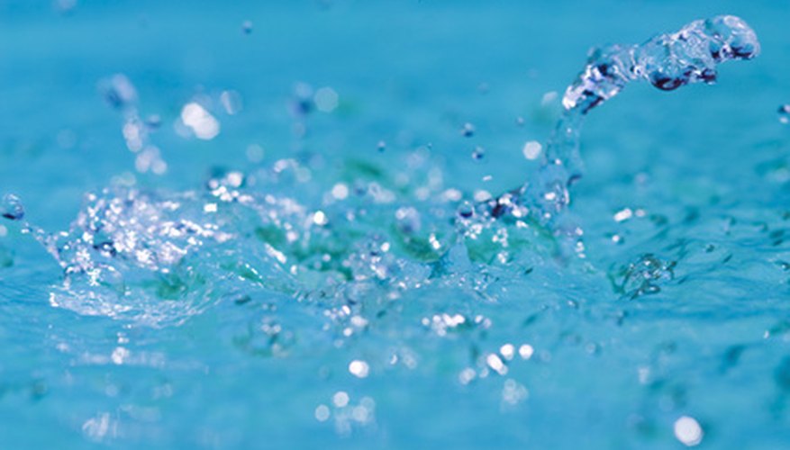 Wash your skin when exposed to ammonia. Wash your skin when exposed to ammonia.