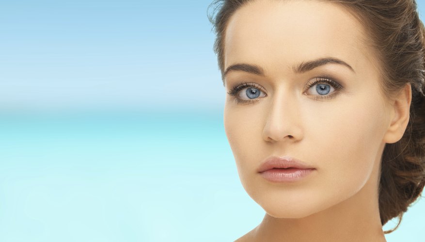 The liver stores vitamin A for healthy skin and lunch tissue. The liver stores vitamin A for healthy skin and lunch tissue.